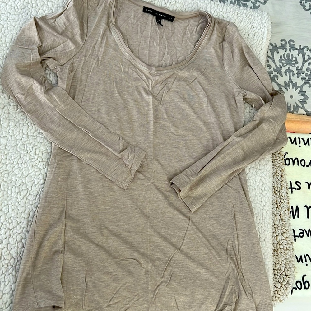 Women’s long sleeve top